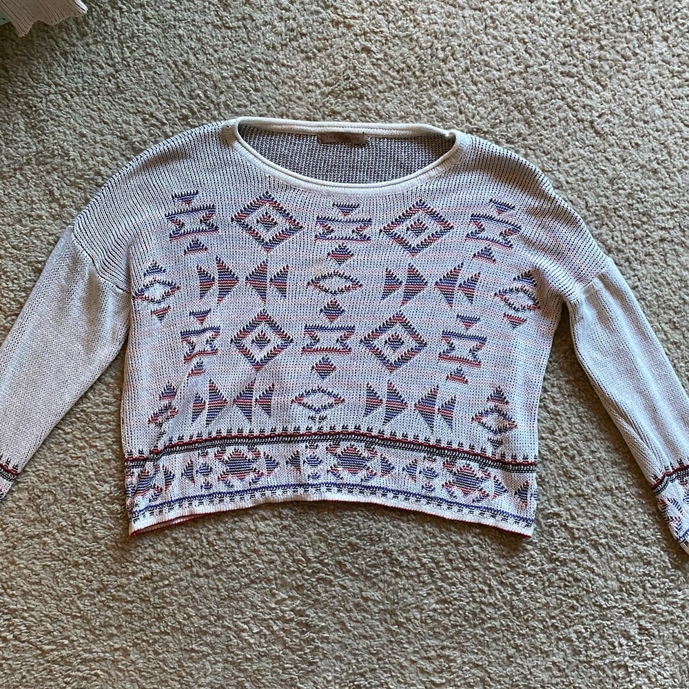 The Classic, cream long sleeve sweater top, size L